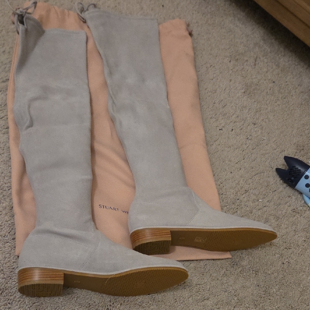 Stuart Weitzman Lowland Perla Light Gray Stretch Suede Over The Knee Boot